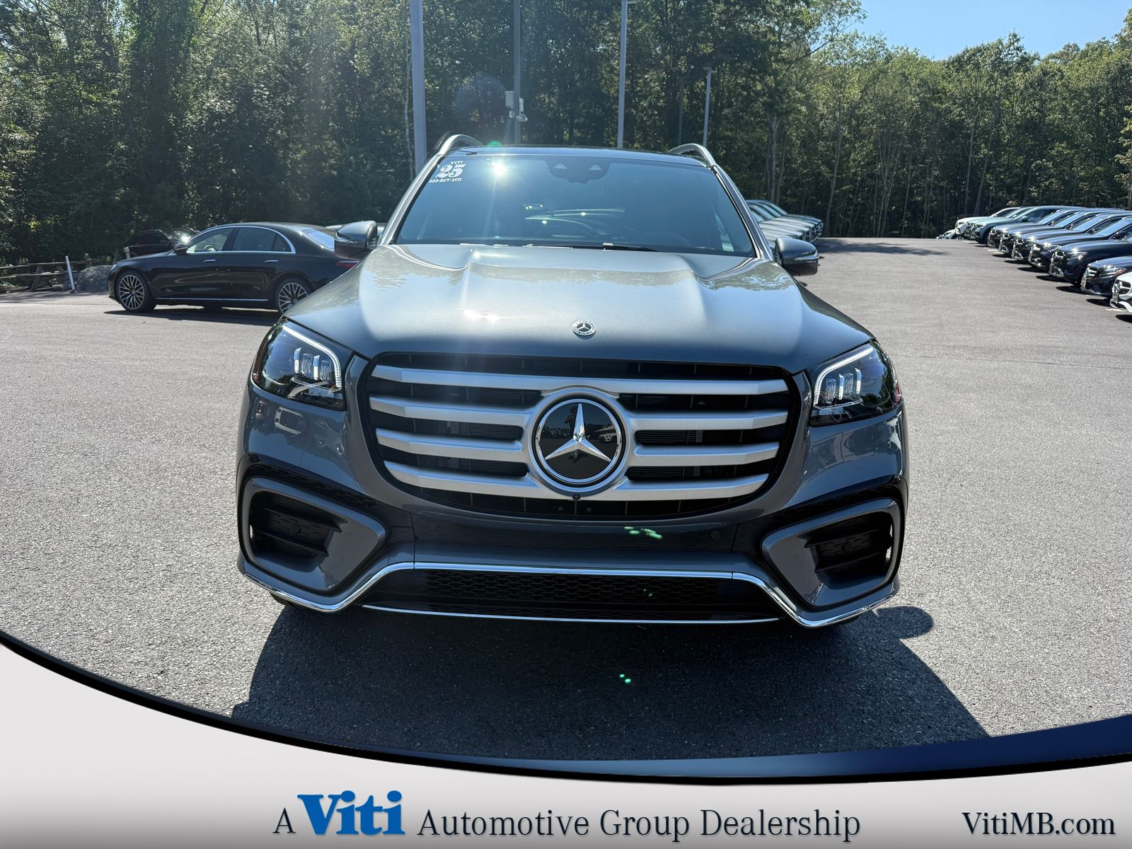 2025 Mercedes Benz GLS 450 4MATIC photo 2