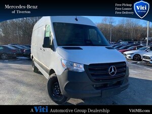 2025 Mercedes-Benz Sprinter 2500 Cargo 144 WB Cargo Van