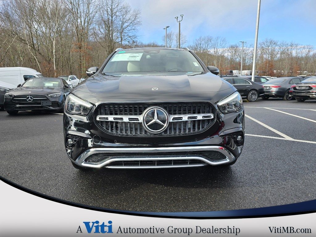2025 Mercedes Benz GLA 250 4MATIC photo 3