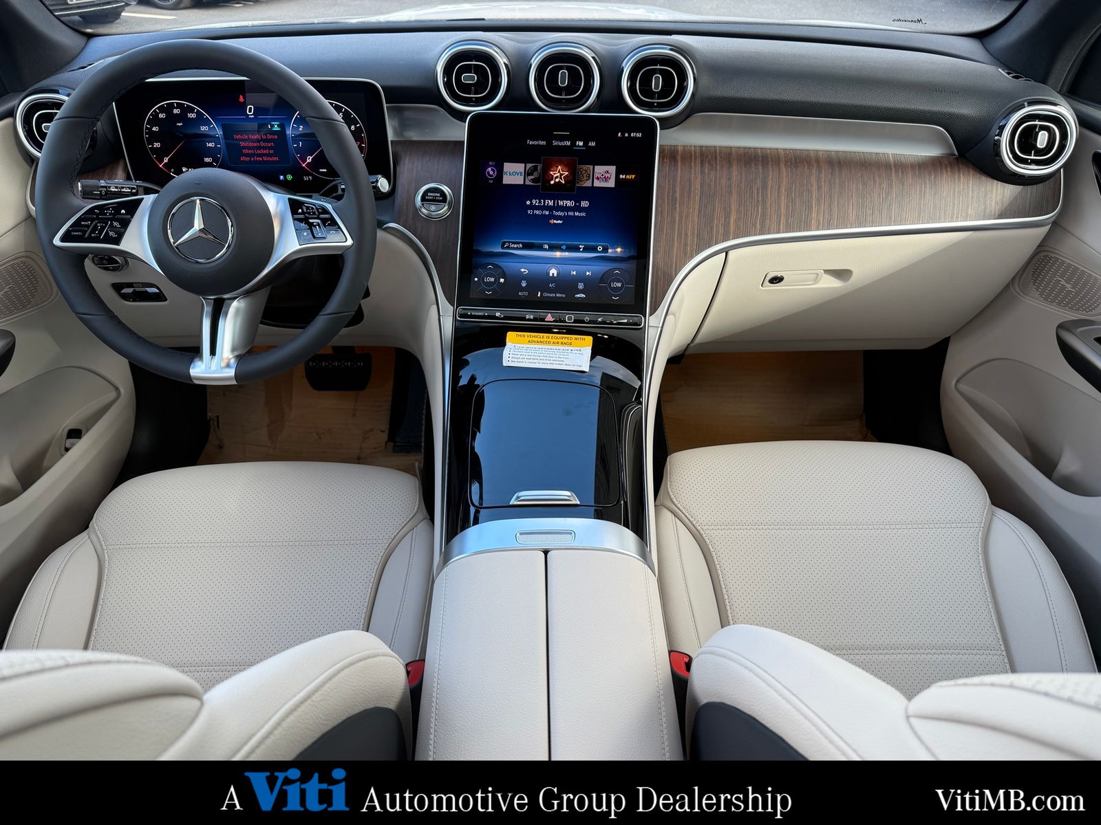 2026 Mercedes Benz GLC 300 4MATIC photo 2