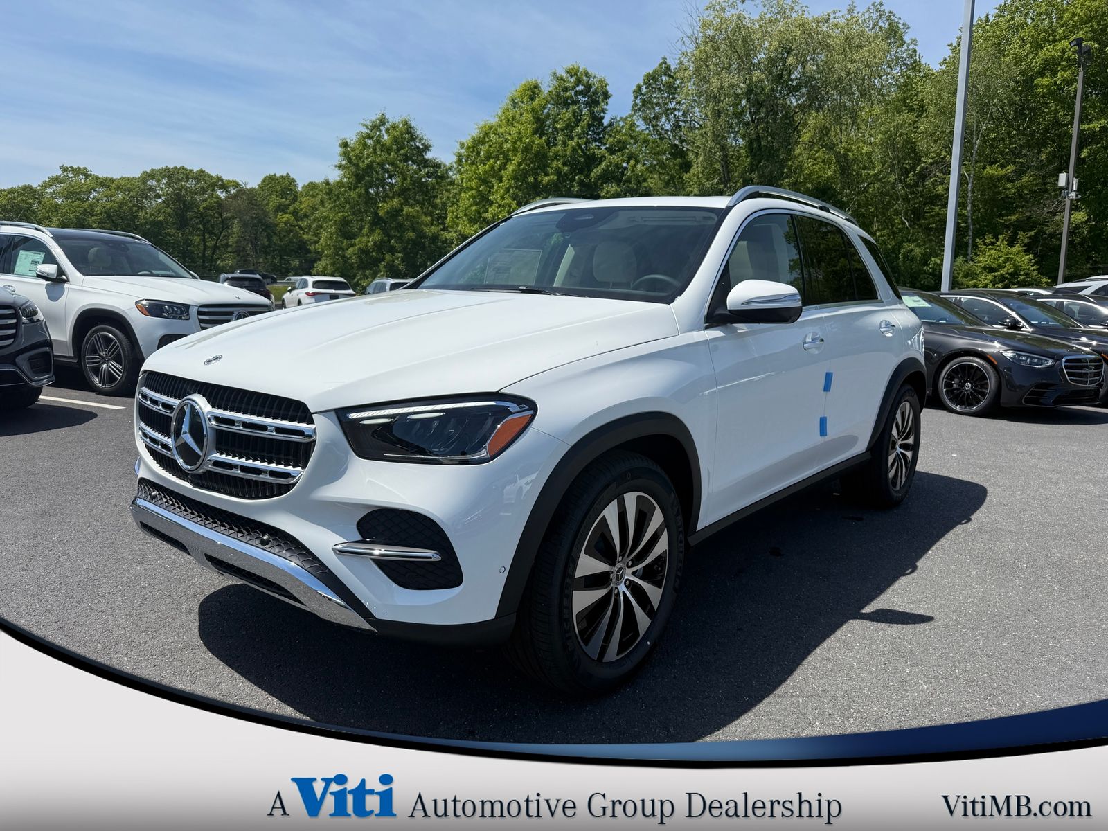 2025 Mercedes Benz GLE 350 4MATIC photo 4