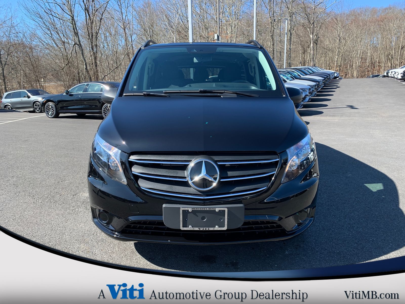 2023 Mercedes Benz Metris Passenger photo 2