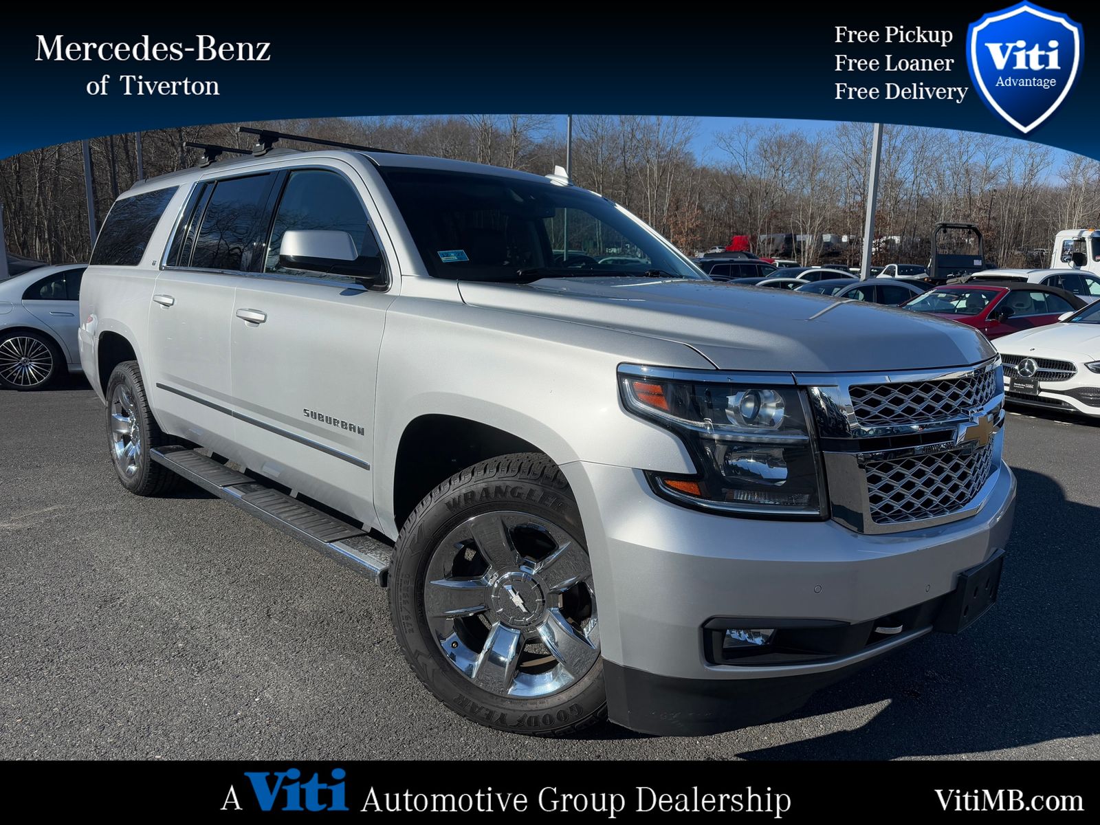 2017 Chevrolet Suburban LT's photo