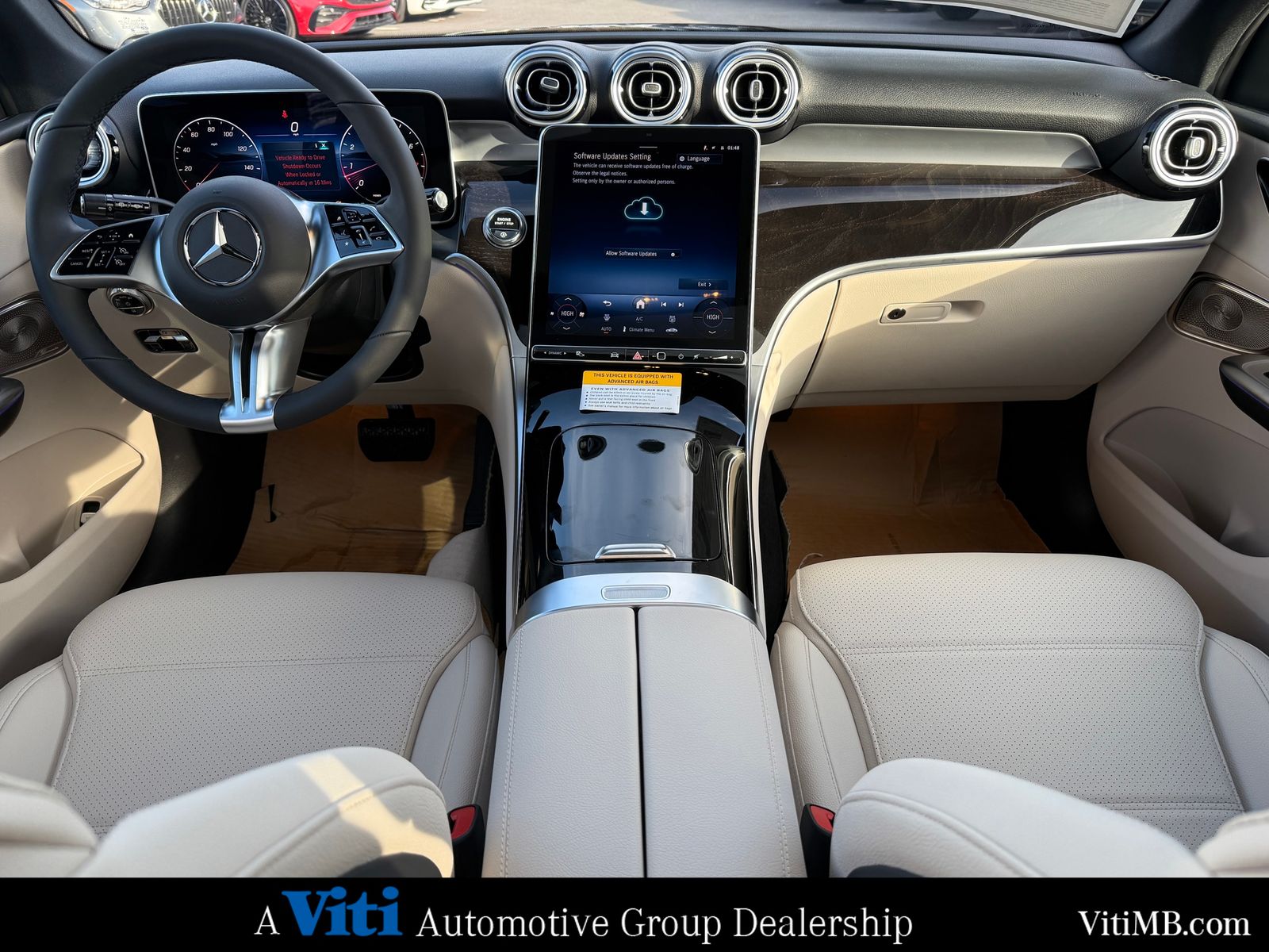 2026 Mercedes Benz GLC 300 4MATIC photo 2