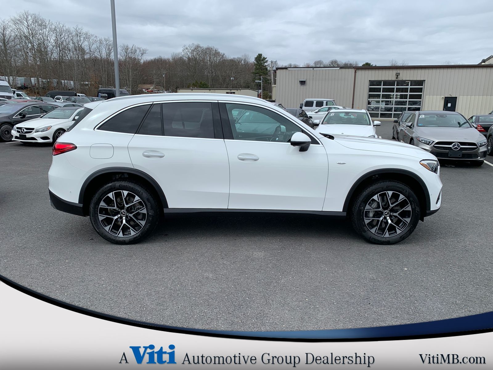 2025 Mercedes-Benz GLC Base - Photo 9