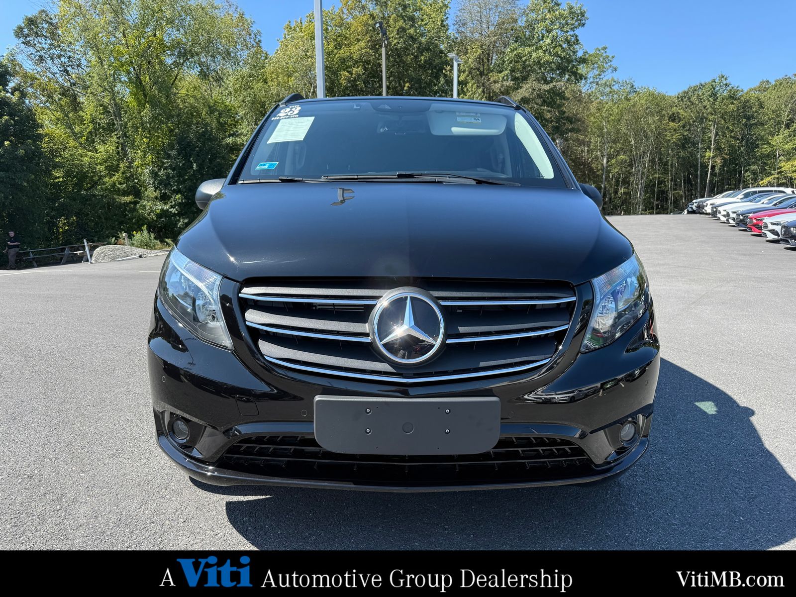 2023 Mercedes Benz Metris Passenger photo 2