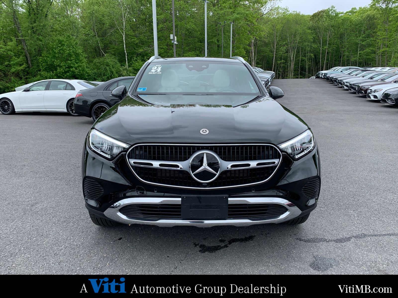 2024 Mercedes Benz GLC 300 4MATIC photo 3