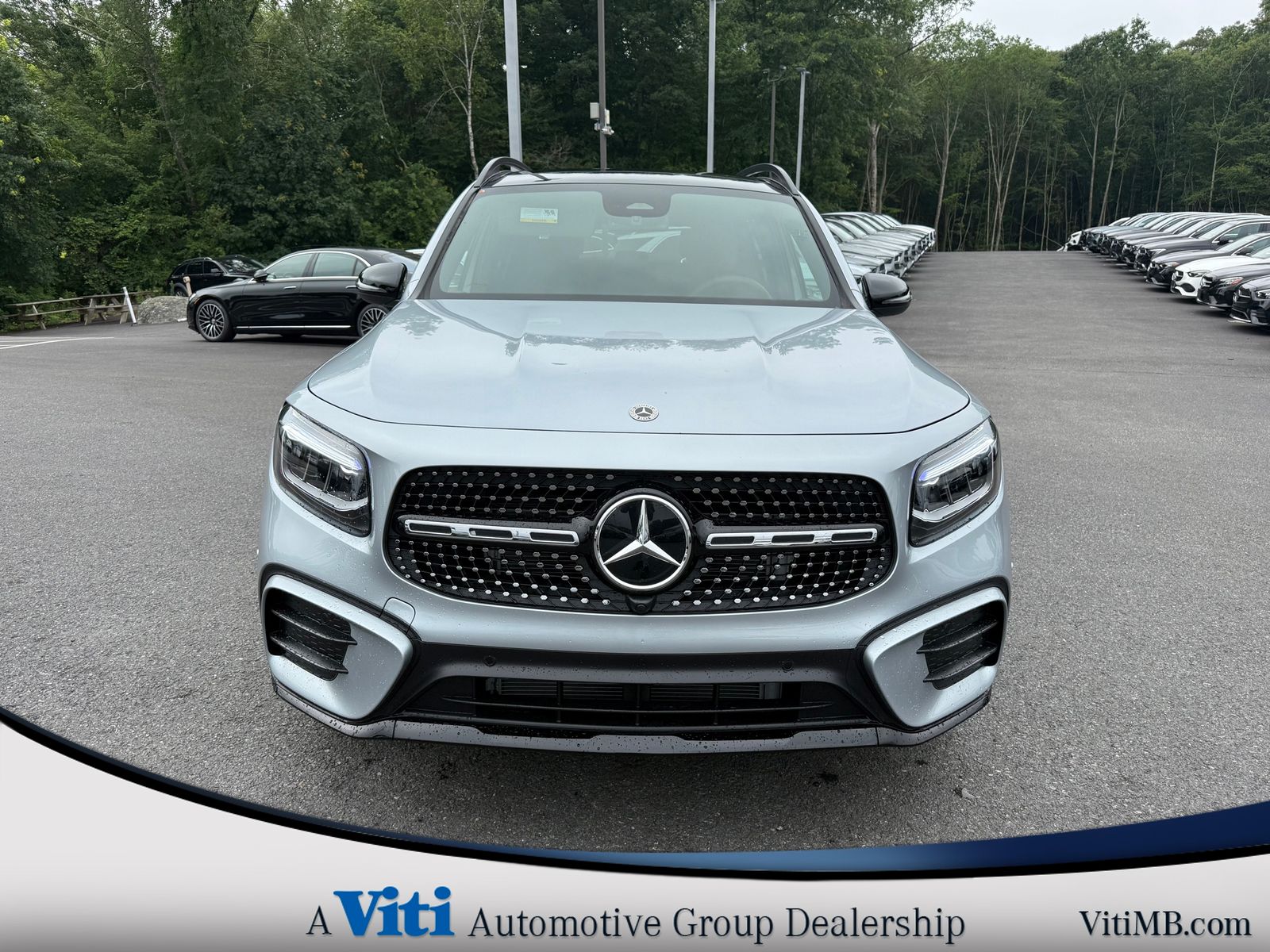 2025 Mercedes Benz GLB 250 4MATIC photo 2