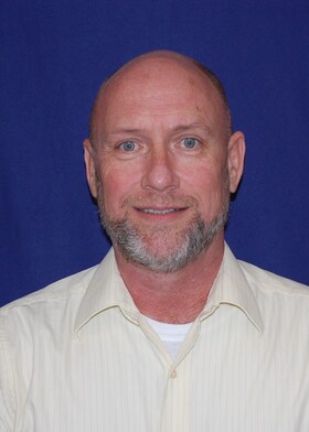 Staff member John Green from ID_46da187d9af9