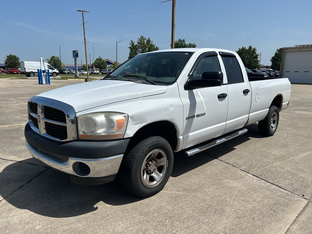 2006 Dodge Ram 1500 ST 4x4 Quad Cab SWB's photo