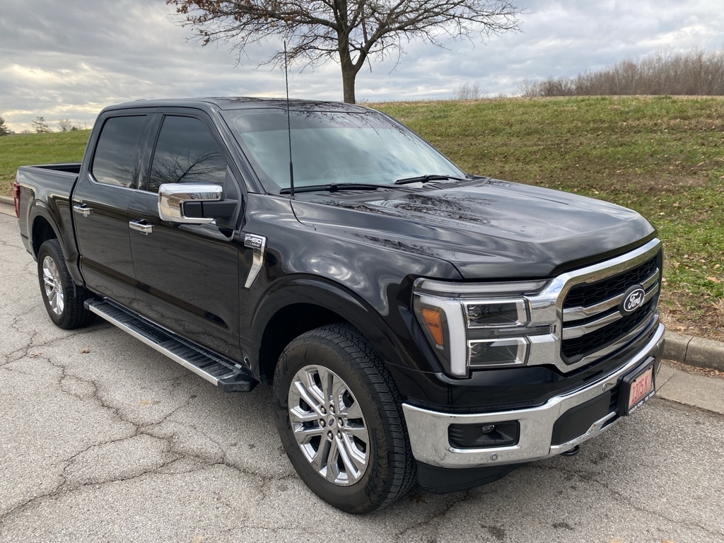 2025 Ford F-150 Lariat's photo