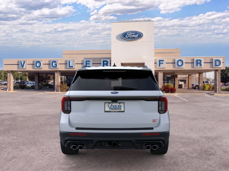 2026 Ford Explorer ST - Photo 5