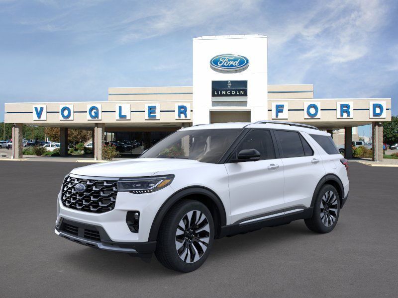 2026 Ford Explorer Platinum's photo