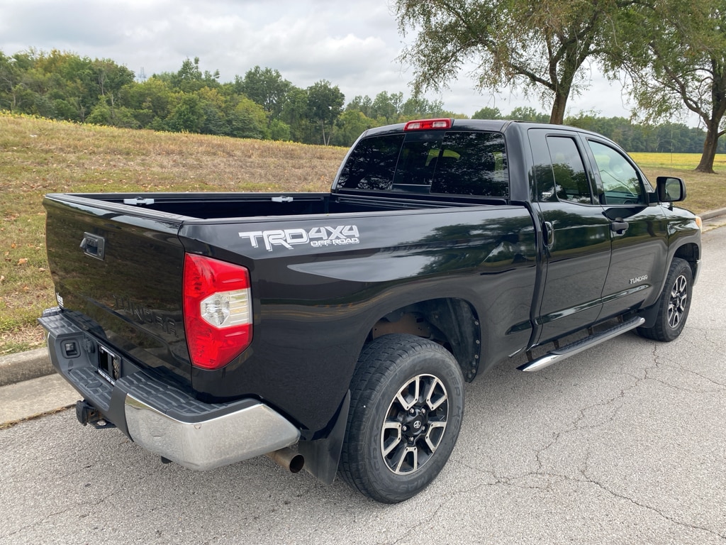 Used 2014 Toyota Tundra SR5 4.6L V8 4x4 Double Cab 6.6 ft. box 145.7 in. W Truck Double Cab