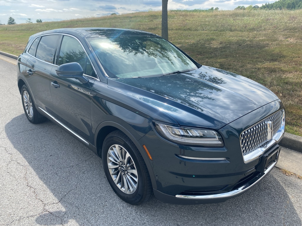 2022 Lincoln Nautilus Reserve's photo