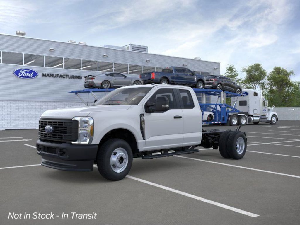 New 2026 Ford F-350 1S Cab; Super Cab; Chassis
