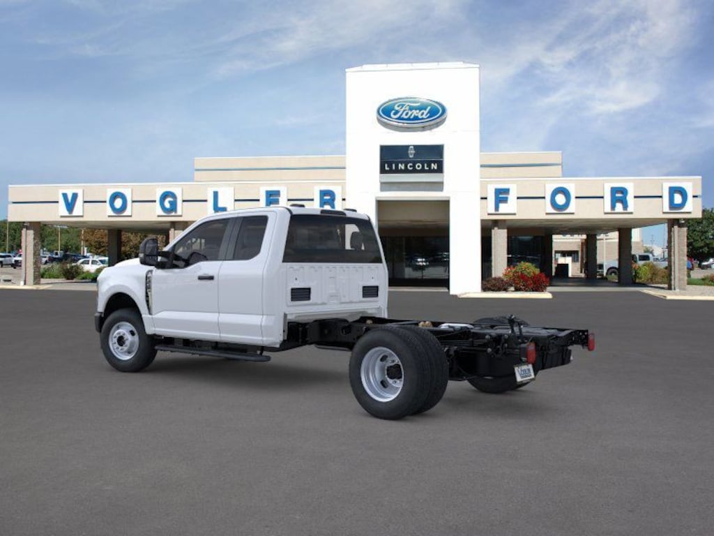 New 2026 Ford Chassis Cab F-350 XL TRUCK