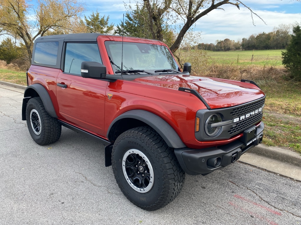 2023 Ford Bronco 2-Door Badlands's photo
