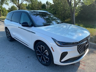 2025 Lincoln Nautilus Reserve Wagon