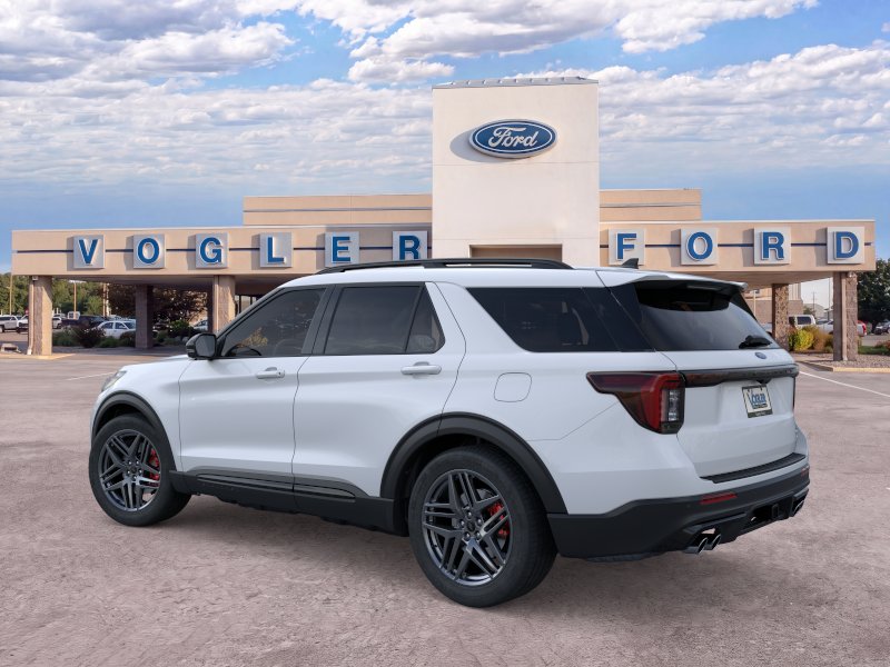 2026 Ford Explorer ST - Photo 4