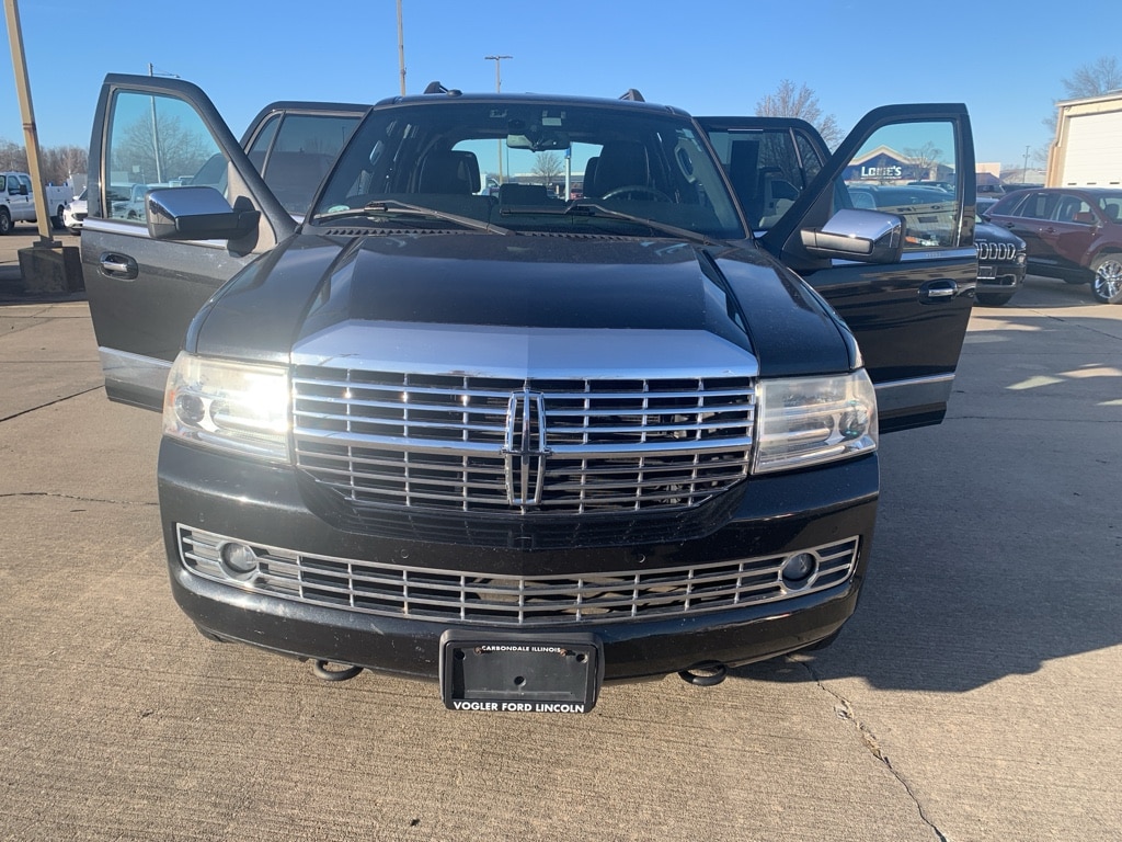 2010 Lincoln Navigator Base