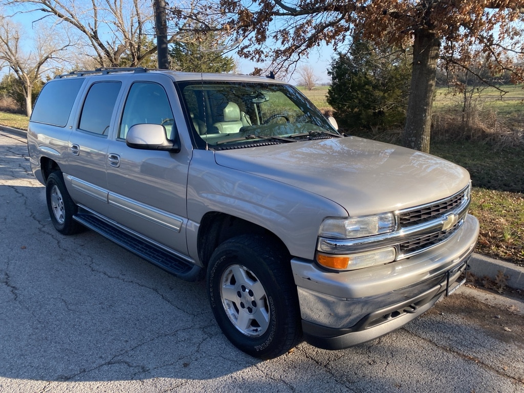 2006 Chevrolet Suburban's photo