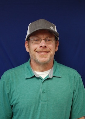 Staff member Ben from ID_1f29e610822f