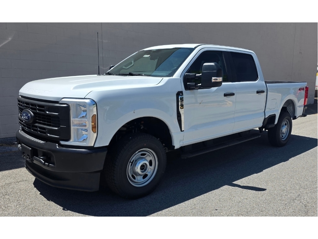 2026 Ford F-250 XL 4x4 Crew Cab 6-3/4' Box's photo
