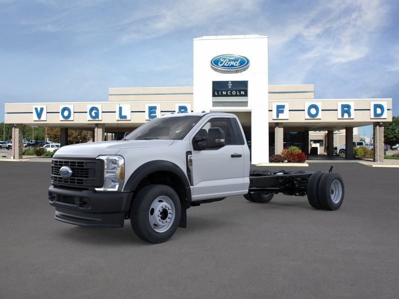 2026 Ford F-600 XL 4x4 Regular Cab 193-In DRW's photo