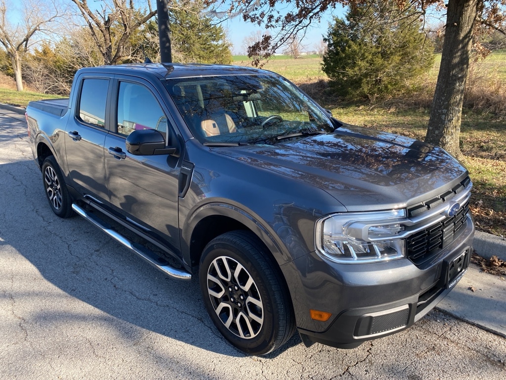 Used 2024 Ford Maverick Lariat Front-Wheel Drive SuperCrew 4.5 ft. box 121 Truck SuperCrew