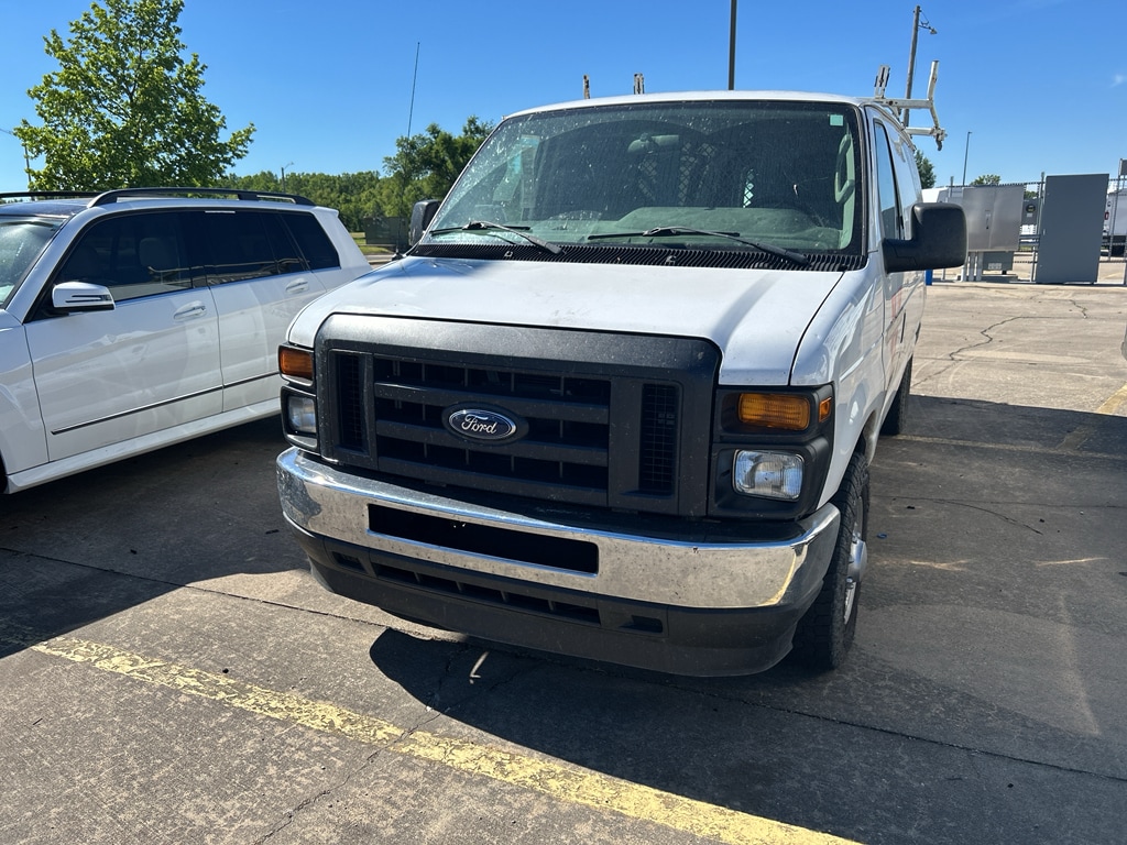 2014 Ford E-Series E-250 Extended's photo