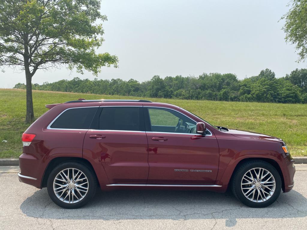 Used 2017 Jeep Grand Cherokee Summit with VIN 1C4RJFJG6HC604956 for sale in Carbondale, IL