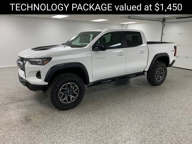 2026 Chevrolet Colorado ZR2 photo 3