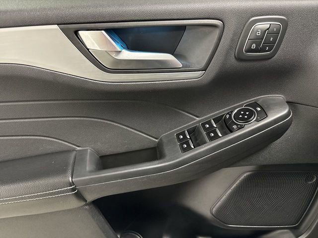 2023 Ford Escape Platinum photo 3