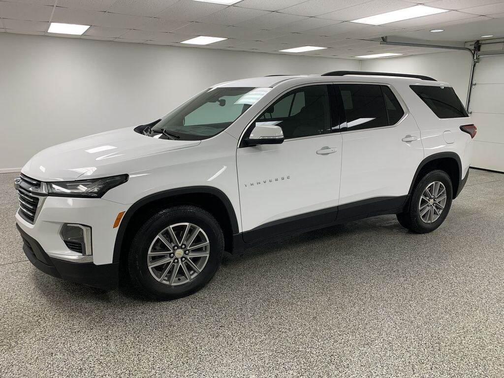 Used 2023 Chevrolet Traverse LT Cloth SUV