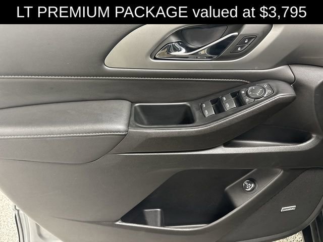 2023 Chevrolet Traverse Leather photo 3