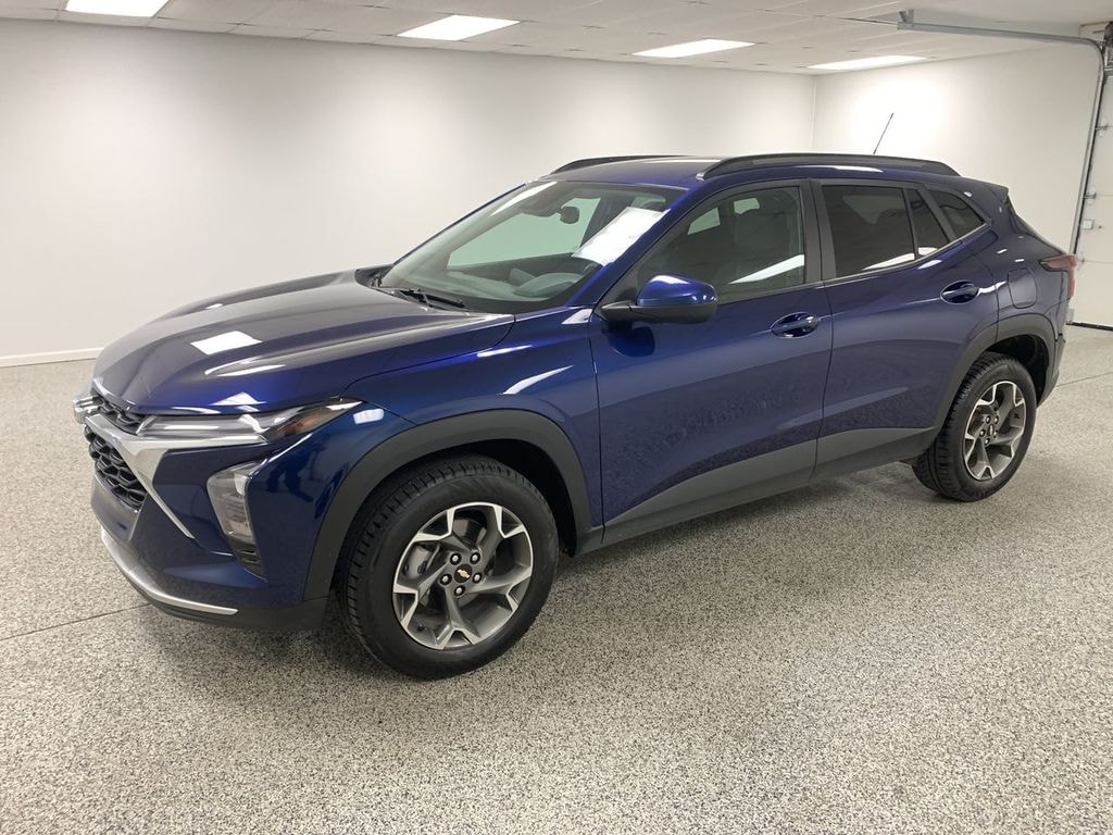 Used 2024 Chevrolet Trax LT SUV