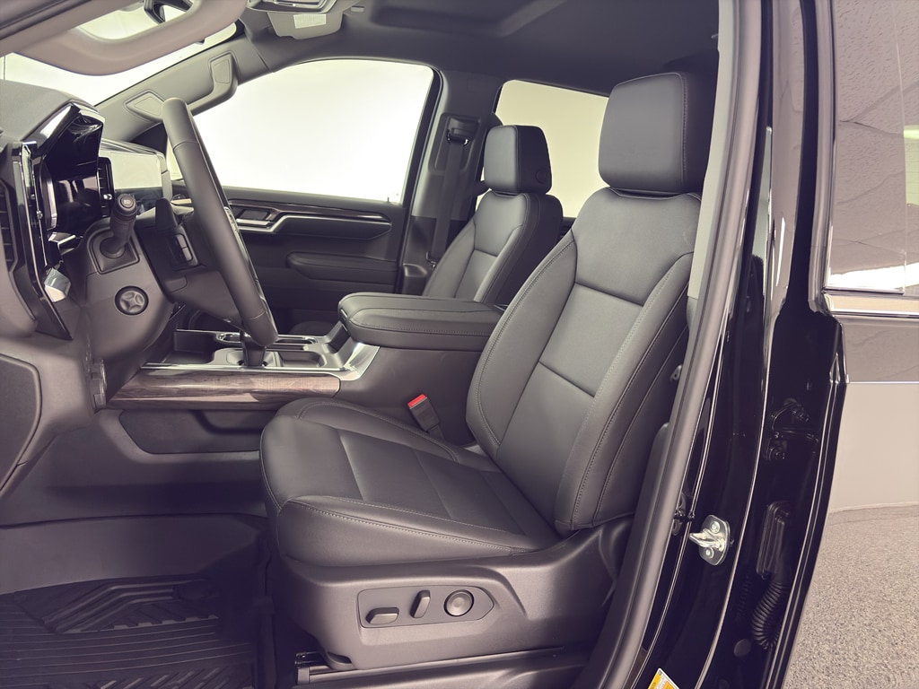 New 2026 Chevrolet Silverado 1500 LTZ Truck