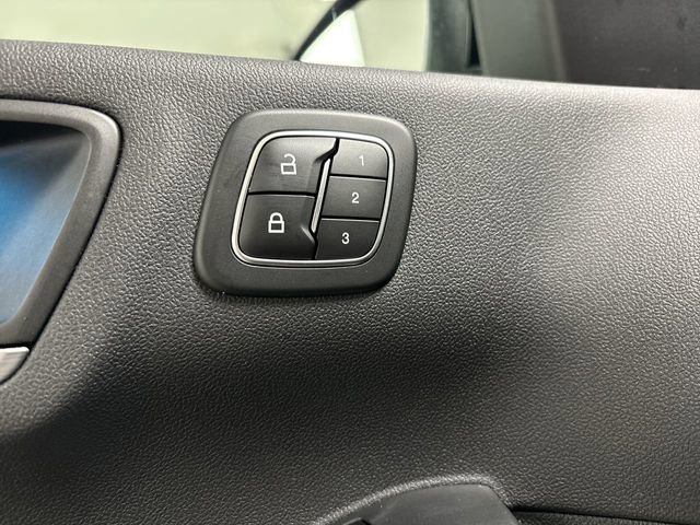 2023 Ford Escape Platinum photo 4