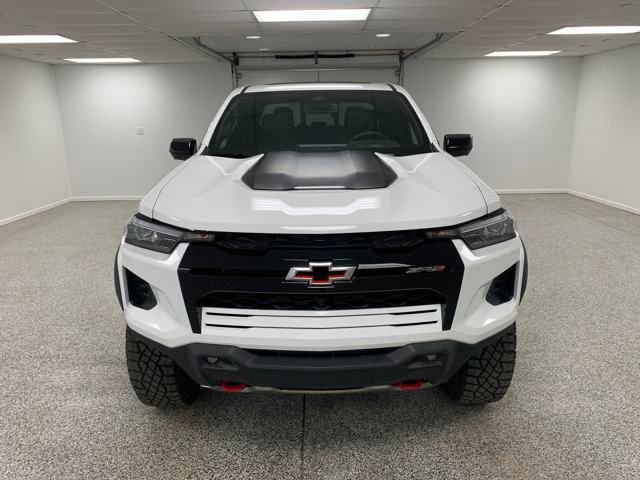 2026 Chevrolet Colorado ZR2 photo 2