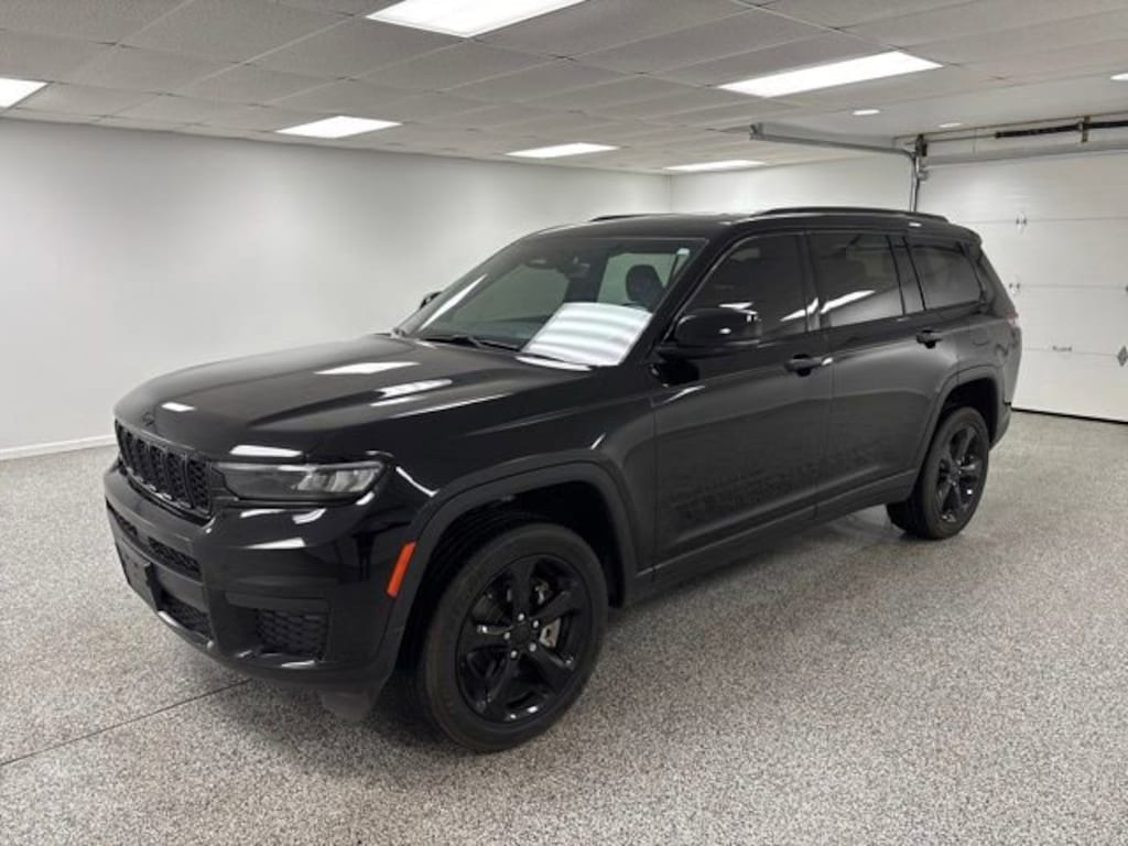 Used 2022 Jeep Grand Cherokee L Laredo