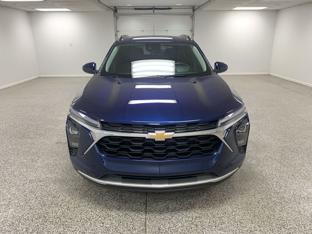 Used 2024 Chevrolet Trax LT SUV