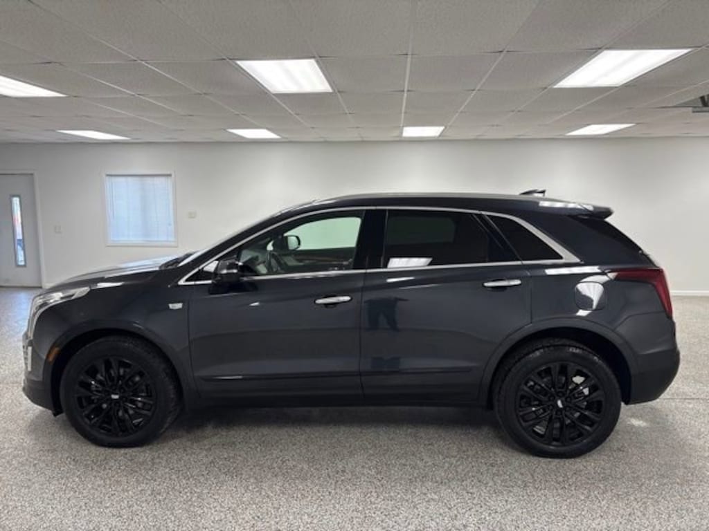 Used 2022 CADILLAC XT5 Premium Luxury SUV