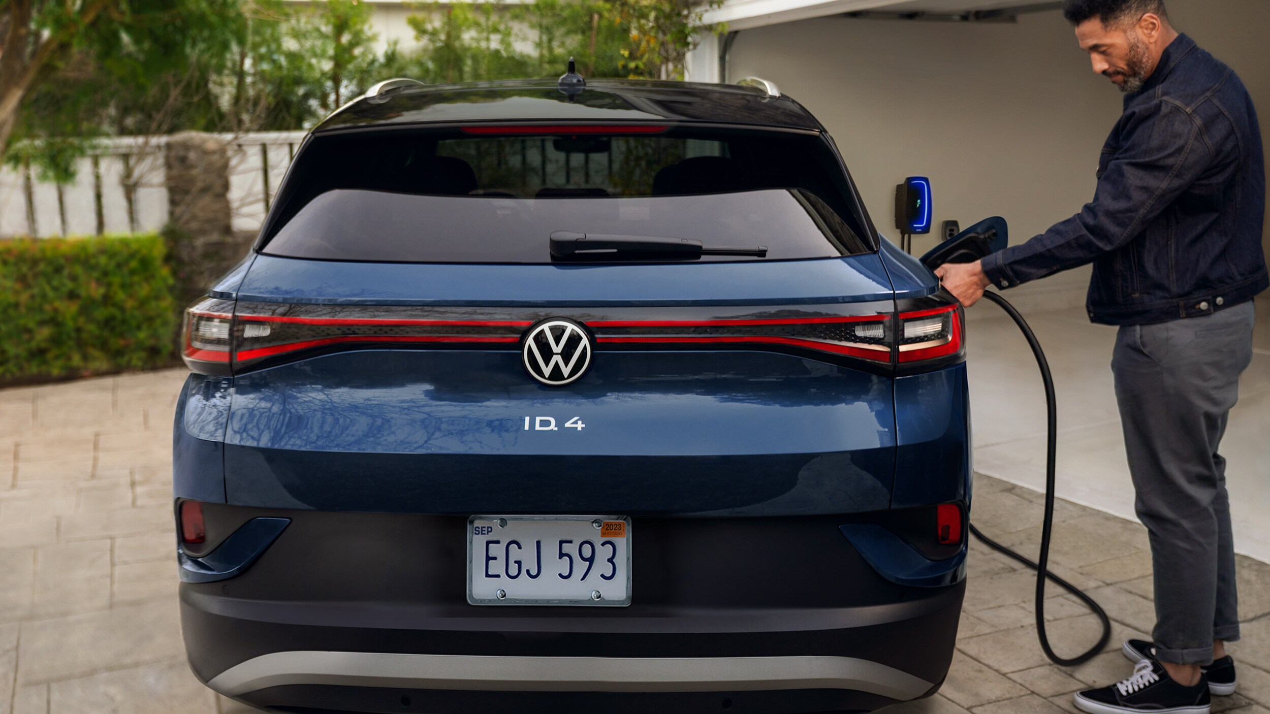 Volkswagen ID4 Electric Vehicle | Maple Hill Volkswagen