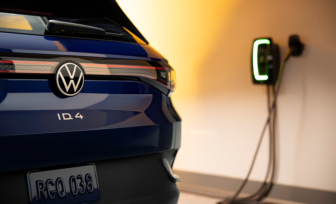 ID4-Reveal-Charging-AtHomeCharging-D.jpg