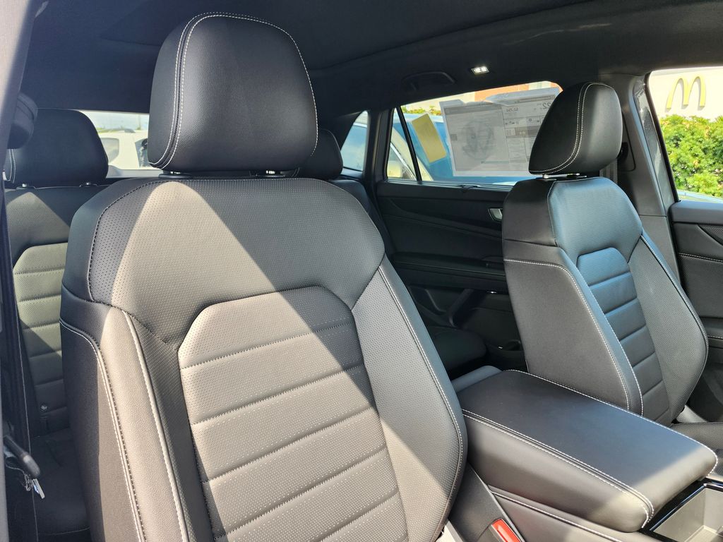 2026 Volkswagen Atlas Cross Sport 12