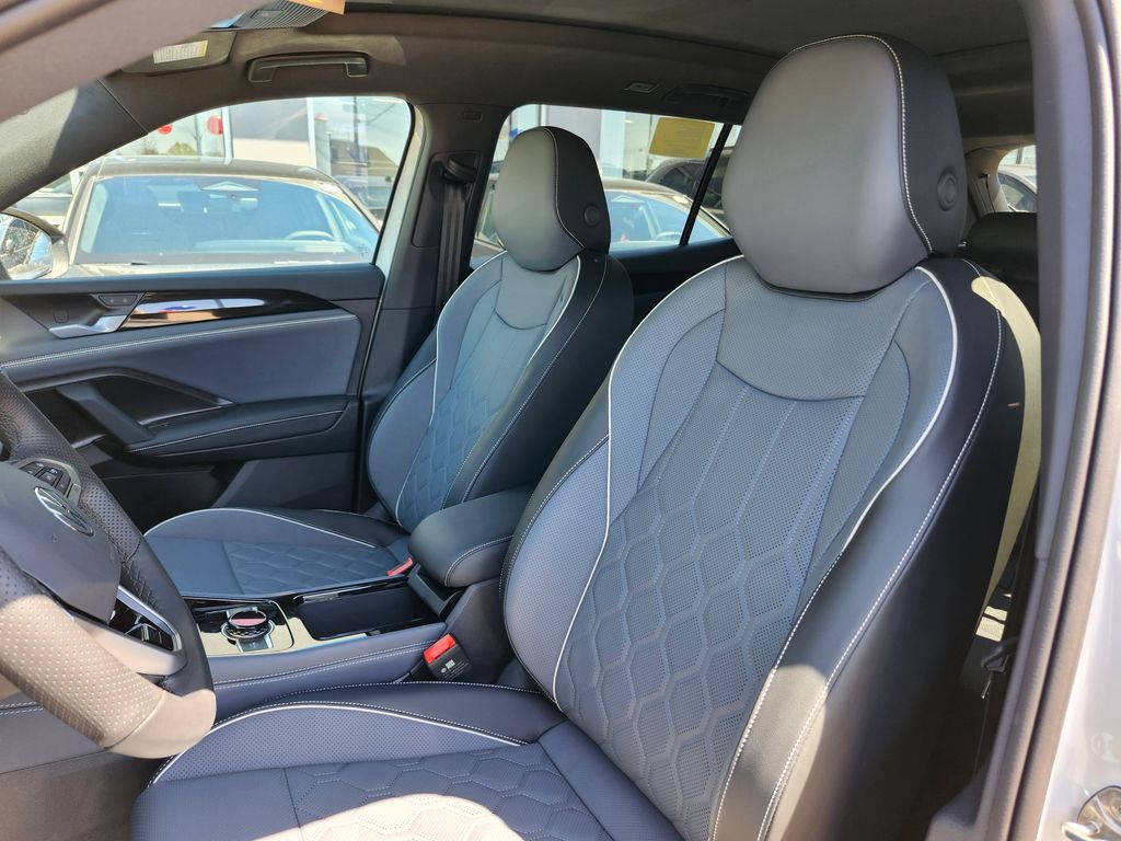 2026 Volkswagen Tiguan 8
