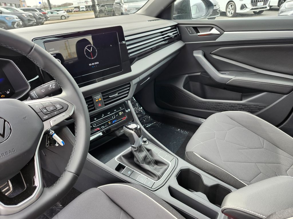2026 Volkswagen Jetta Sport - Photo 7