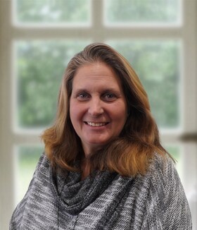 Staff member Cara O from ID_6be9a5822728