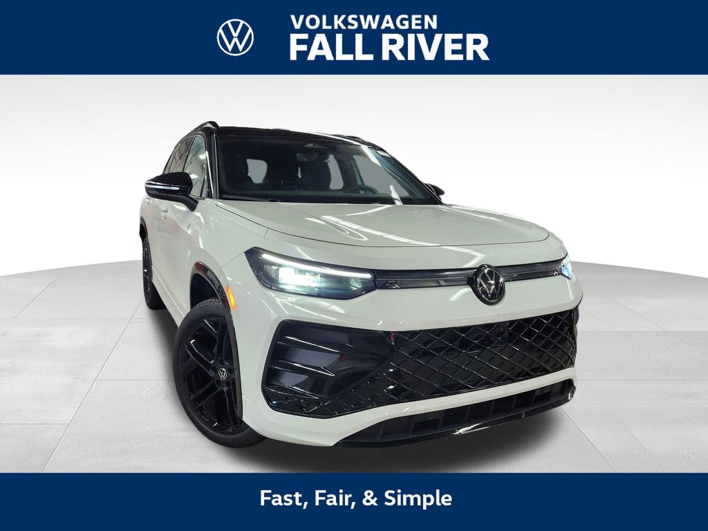 2026 Volkswagen Tiguan SE R-LINE BLACK's photo